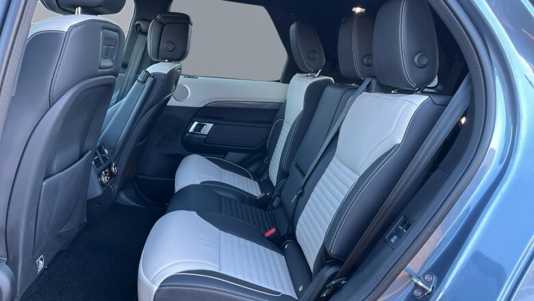 Land Rover Discovery 3.0 D300 Metropolitan Edition 5dr Auto Diesel Station Wagon